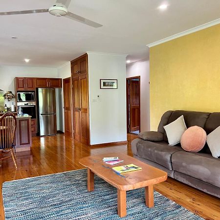 Appartement Tropical Styling à Cooktown Extérieur photo