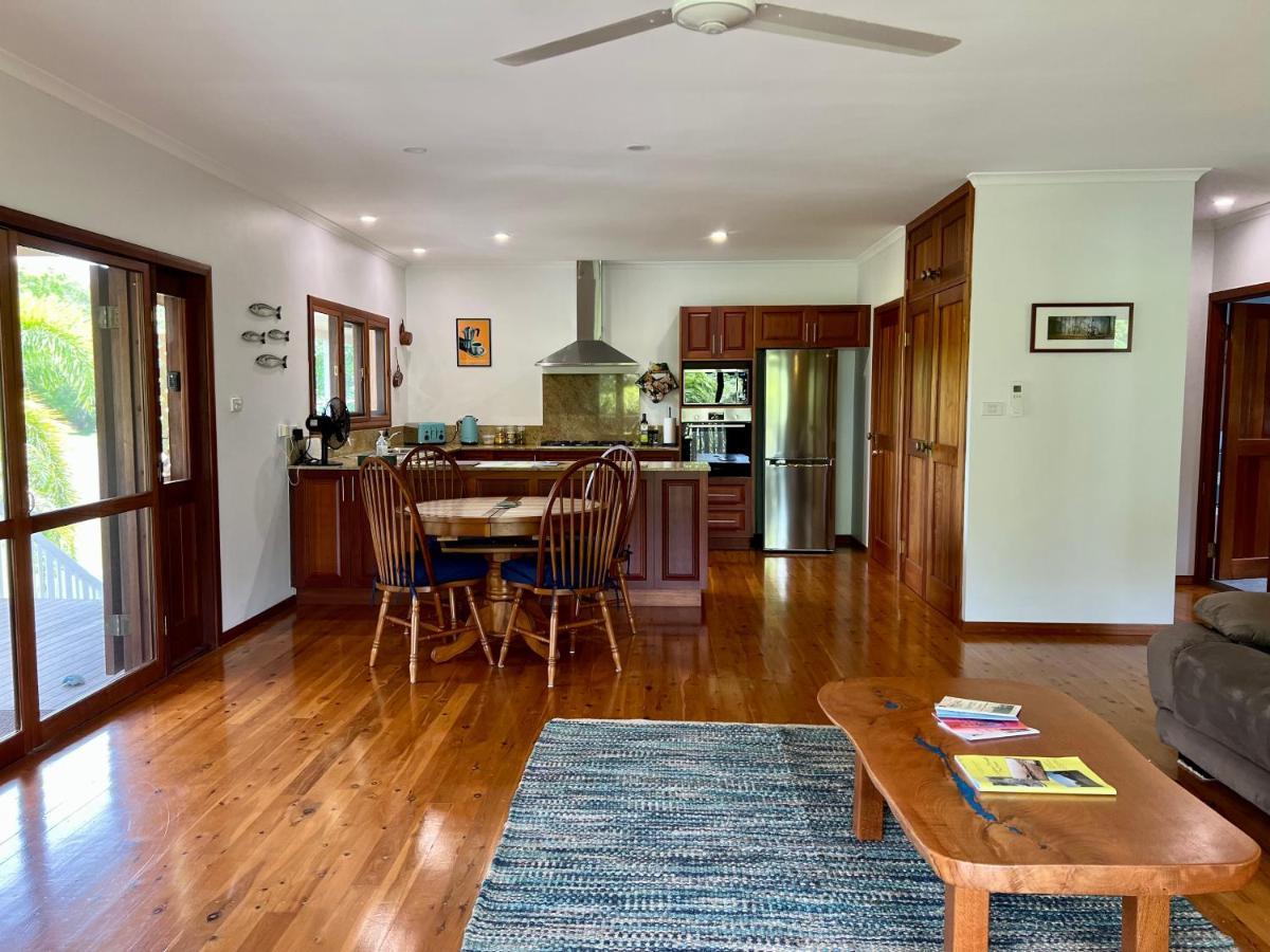 Appartement Tropical Styling à Cooktown Extérieur photo